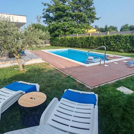 Ana Apartmán